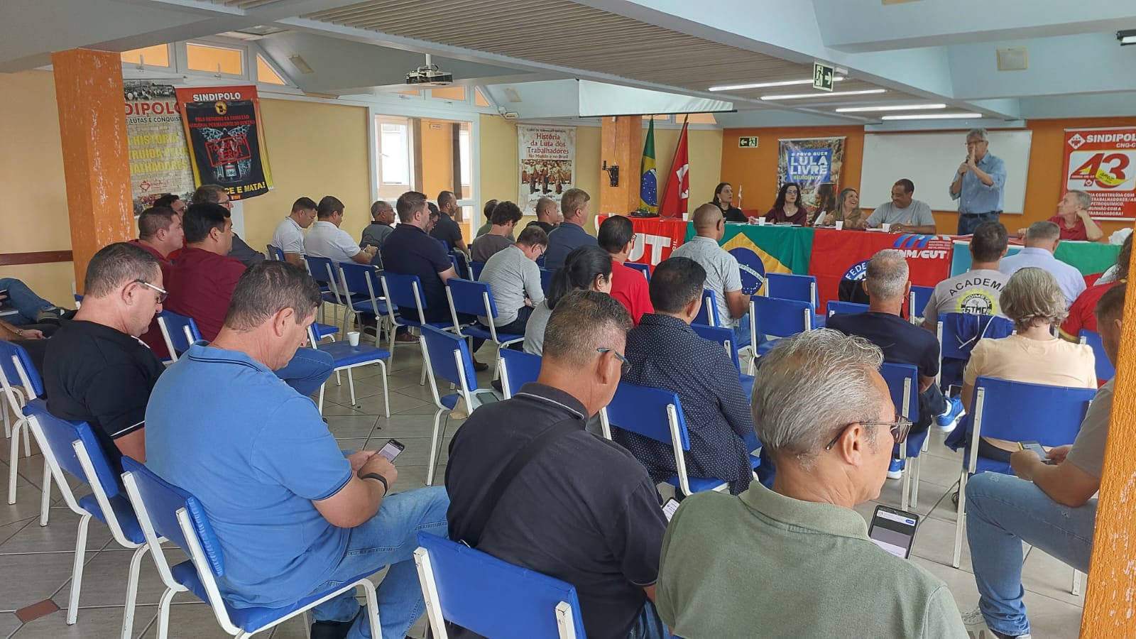 FTM-RS reúne Conselho de Sindicatos e planeja campanha salarial