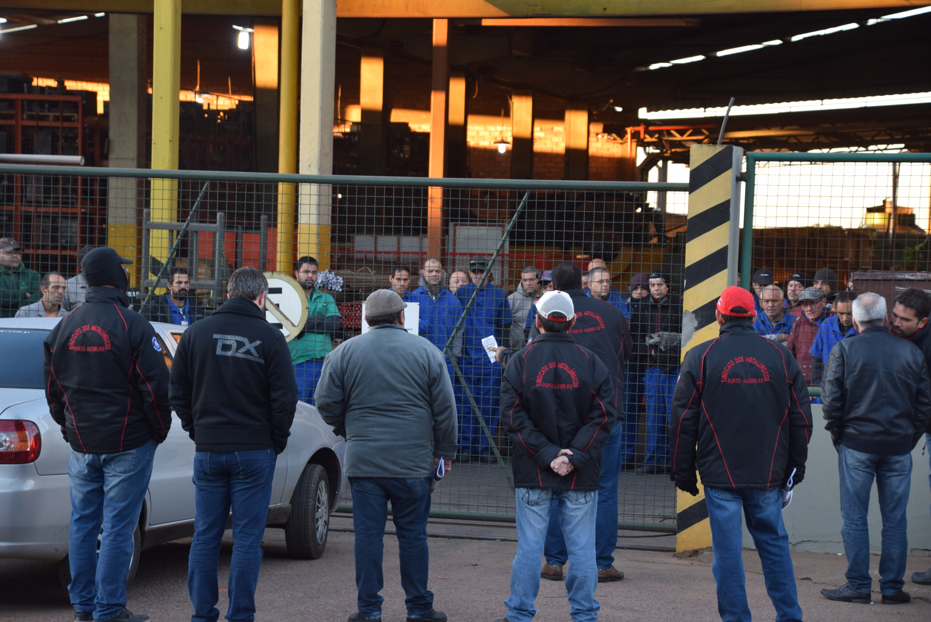 Campanha Salarial: Sindicato realiza assembleia no portão da Eletroforja