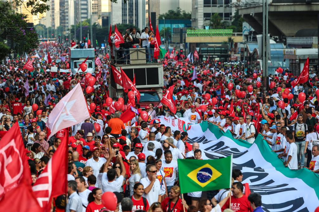 Existir, resistir e unir: os desafios do movimento sindical