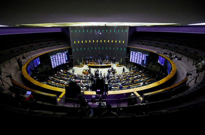 Deputados aprovam MP do fim do descanso
