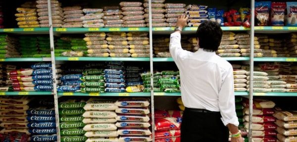 Desigualdade: Alimentação pesa três vezes mais no orçamento dos pobres, diz IBGE