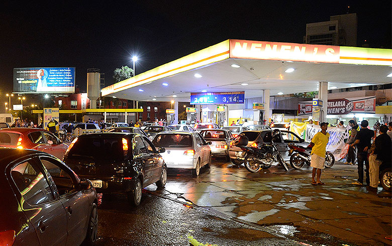 Privatizar a Petrobras vai levar a aumento no preço de combustíveis e gás