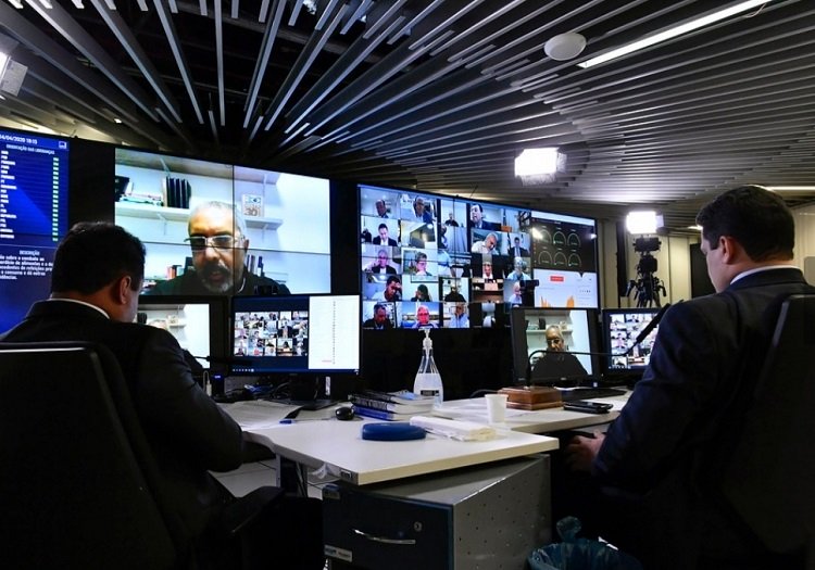 Oposição pressiona, Senado não vota e MP 905 da Carteira Verde e Amarela pode caducar