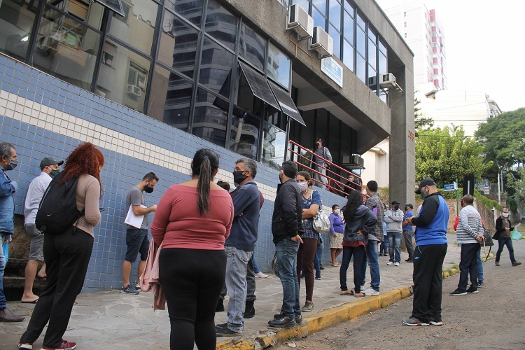 RS perde 123,1 mil empregos na pandemia. Dieese defende injeção de recursos públicos na economia
