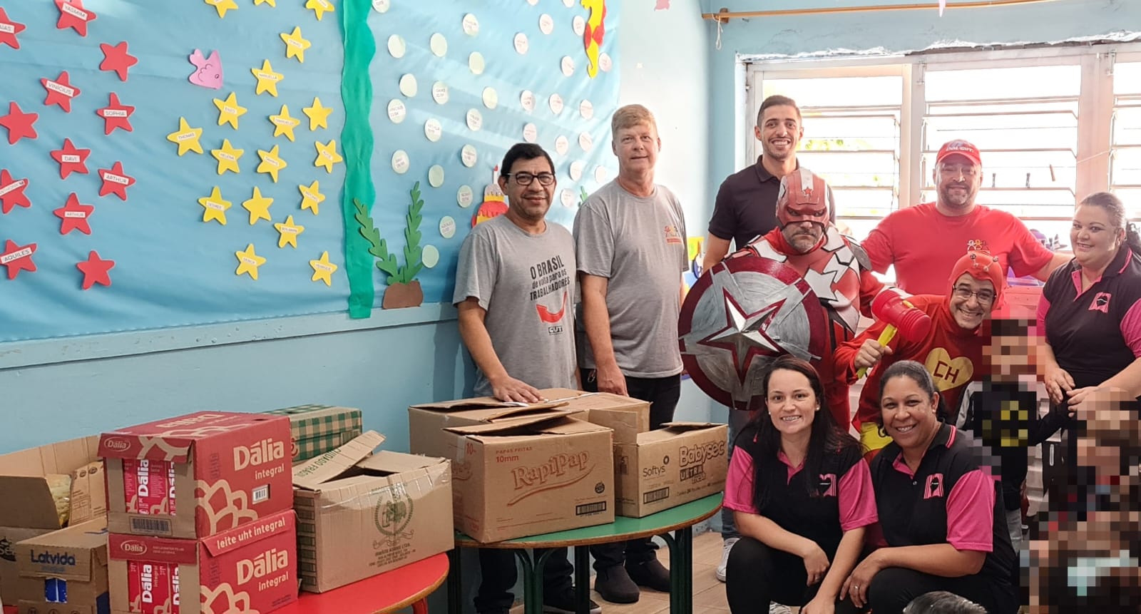 Sindicato realiza entrega de doações para creche comunitária