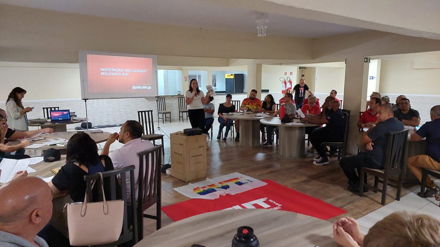 Seminário sobre a Participação nos Lucros e Resultados conta com a presença de metalúrgicos de todo o estado