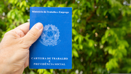 Abertura de empregos em julho é a maior no mês desde 2022